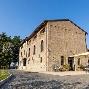 I Tre Colli -rubbiano- Vakantieboerderij